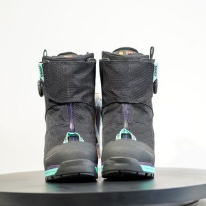 ThirtyTwo Womens Jones MTB 19 8205000181511 Black Blue Snowboard Boots Size 6.5W